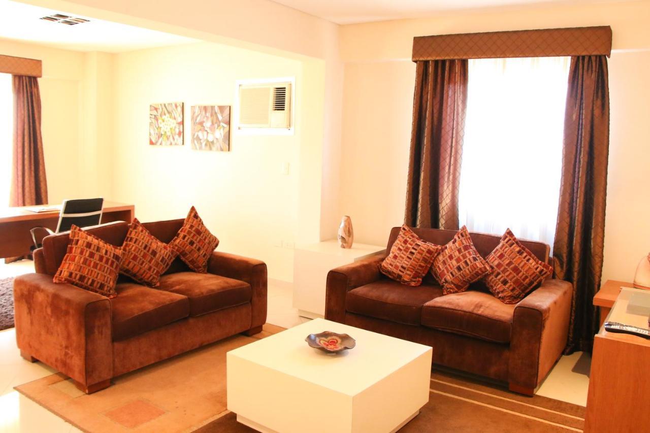 Olimpo Hotel & Suites Itaugua Bagian luar foto